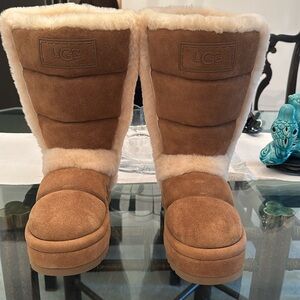 Women’s Ugg Chillapeak Tall boots